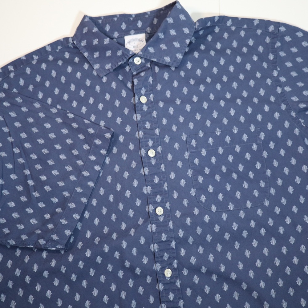 Brooks Brothers Button Down Shirt Mens L Navy Blue Leaf Print Regent Fit Short
